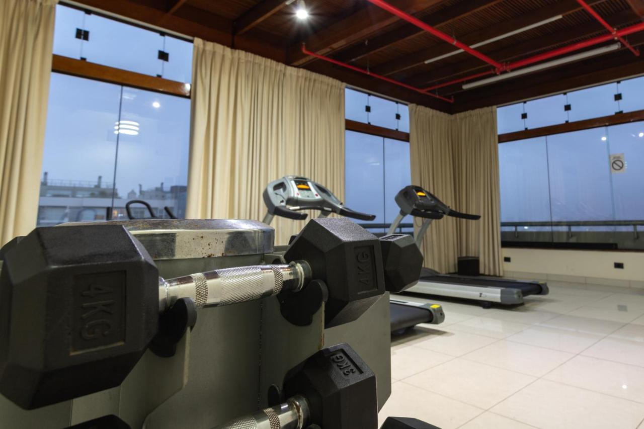 J&A Classic Hotel Lima Eksteriør billede The gym at the hotel