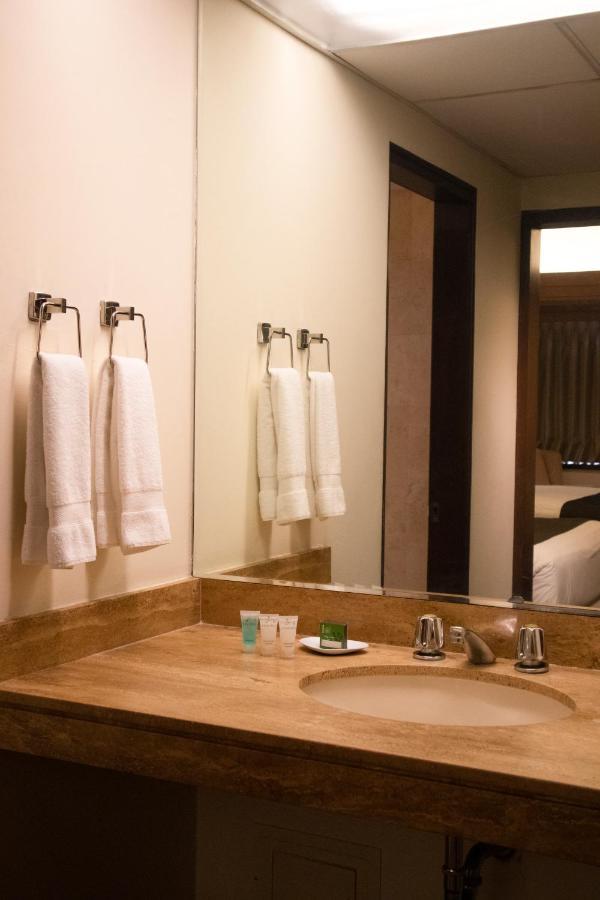 J&A Classic Hotel Lima Eksteriør billede Bathroom